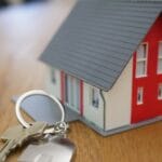integrar Tokko Broker con web inmobiliaria Argentina — plugin vs API custom